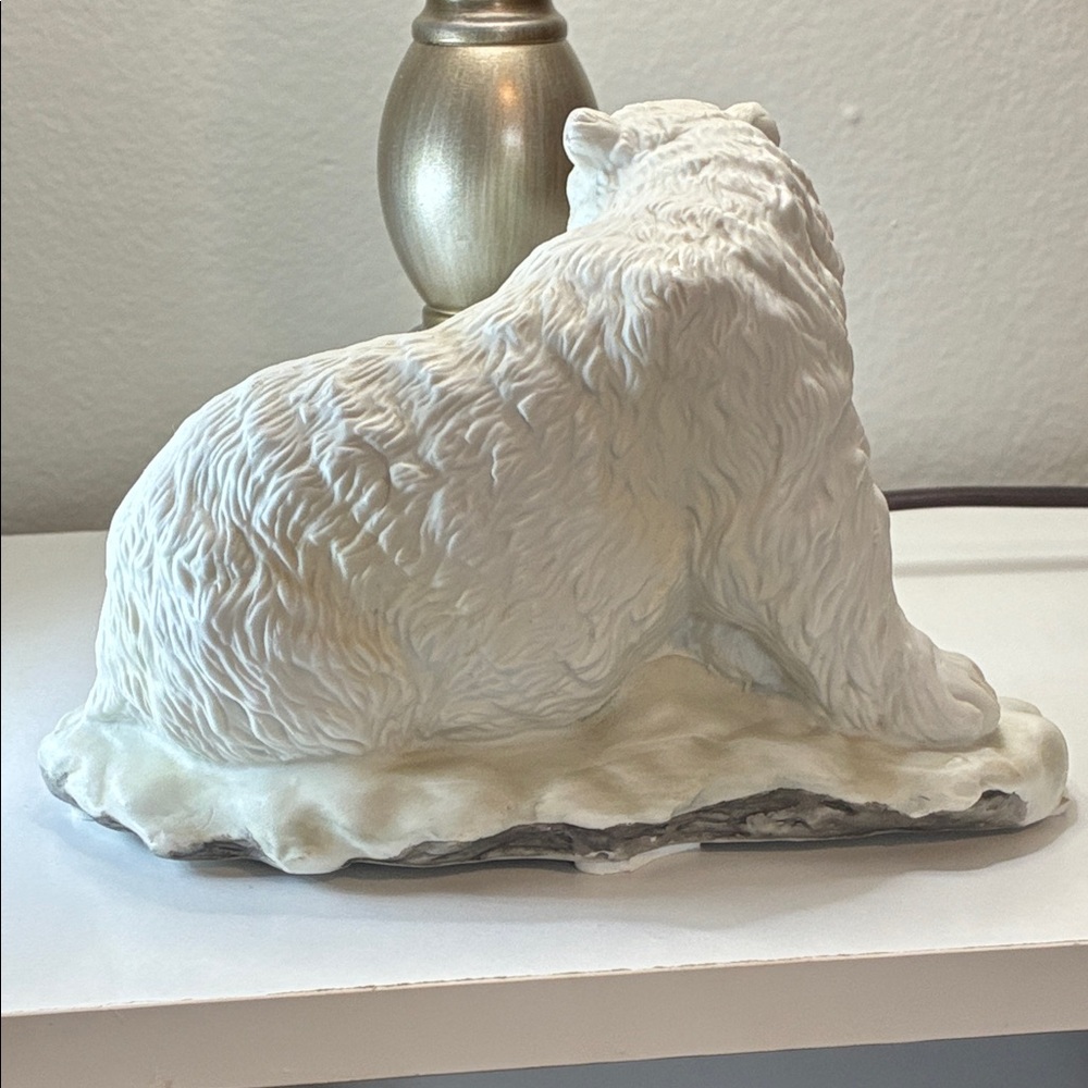 Polar Bear & Cubs Ceramic Family Figurine - Picture 6 of 8